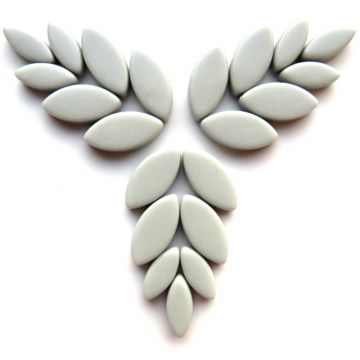 Petals: Pearl Grey 043  