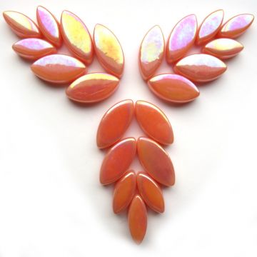 103p Iridised Apricot Petals