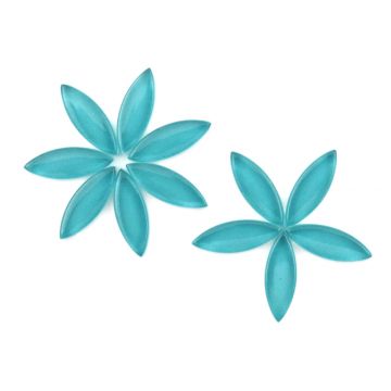 Small Petal/Leaf: Bright Aqua WHB179 (12 pieces)