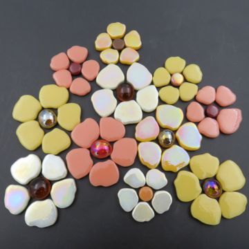 Sakura Mix: Honeysuckle  (+/-170 pieces)