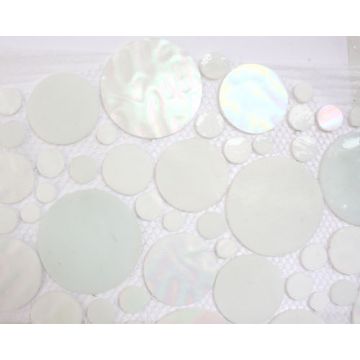 Aurora White Circles