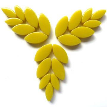 Petals: Opal Yellow 030: 50g