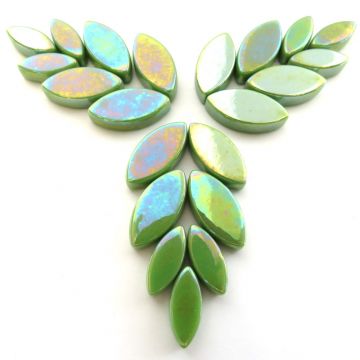 Petals: Iridised New Green 011P