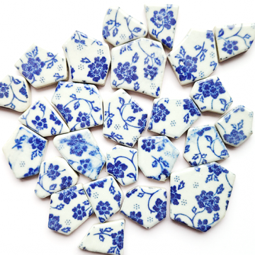 Medium Puzzles: Blue Daisy 01 (disc)