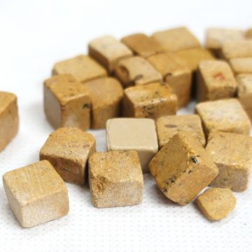Giallo Copper Cube