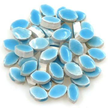 8mm Mini Petal: Aquamarine WB05 (+/-50 pieces)