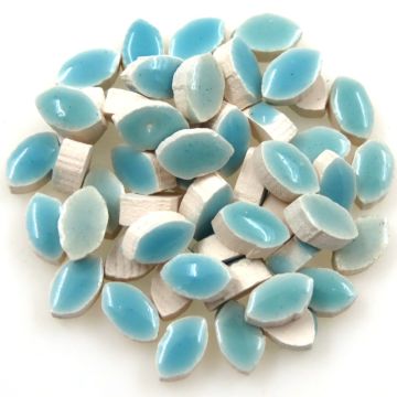 8mm Mini Petal: Pale Teal, WG05 (+/-50 pieces)
