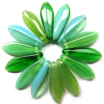 16mm Dagger: Green Garden